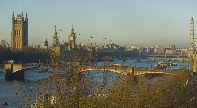 London (Thames, Westminster and "Big Ben") (Courtesy Richard de Crespigny)