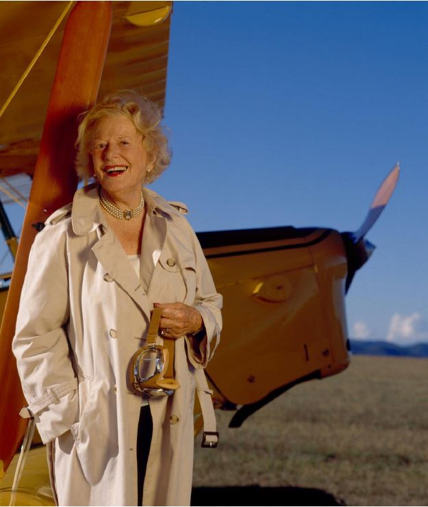 Nancy-Bird walton (photo: Sue Stafford. Reproduced courtesy of the Museum of Applied Arts and Sciences)